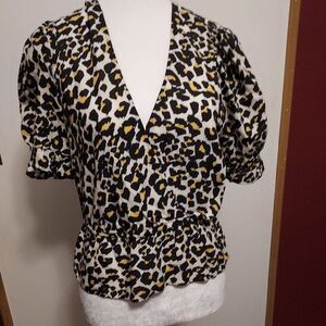 Banana Republic S  EX COND  Pit to arm pit 18 inch  length  20 1/2